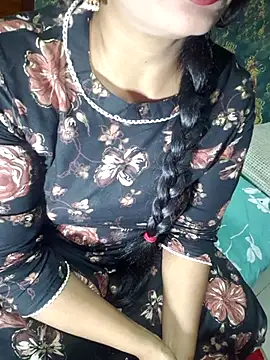 Snapshot of Shalini_telugu09 chatting on June 28, 2026, 4:24 pm Shalini telugu09 online show from June 28, 2026, 4:24 pm