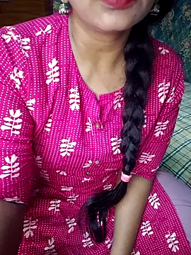 Snapshot of Shalini_telugu09 chatting on July 15, 2026, 7:13 am Shalini telugu09 online show from July 15, 2026, 7:13 am