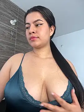 Snapshot of Saanvi21 chatting on October 24, 2025, 2:02 pm Saanvi21 online show from October 24, 2025, 2:02 pm