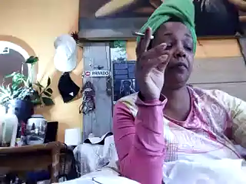 Snapshot of Tatyhotevony chatting on March 20, 2025, 12:43 pm Tatyhotevony online show from March 20, 2025, 12:43 pm