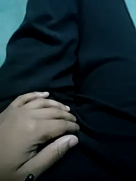 royall queen online show from March 16, 2025, 6:12 pm