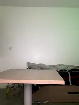 Renoirmonter online show from October 17, 2025, 7:49 pm