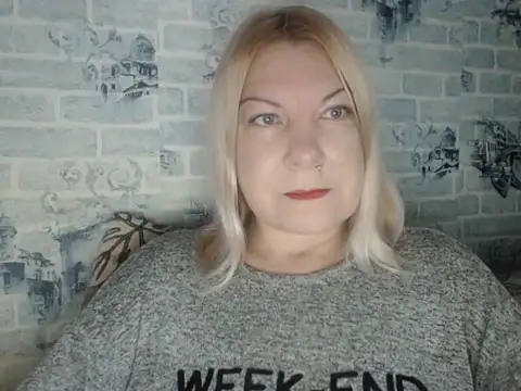 Snapshot of Lillia_Ray chatting on November 15, 2025, 8:44 am Lillia Ray online show from November 15, 2025, 8:44 am