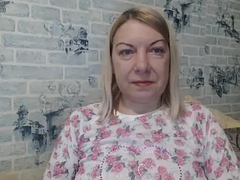 Snapshot of Lillia_Ray chatting on December 4, 2025, 1:53 pm Lillia Ray online show from December 4, 2025, 1:53 pm