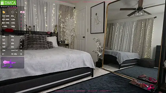 Snapshot of LoveMoScarlett chatting on September 10, 2025, 11:32 am LoveMoScarlett online show from September 10, 2025, 11:32 am