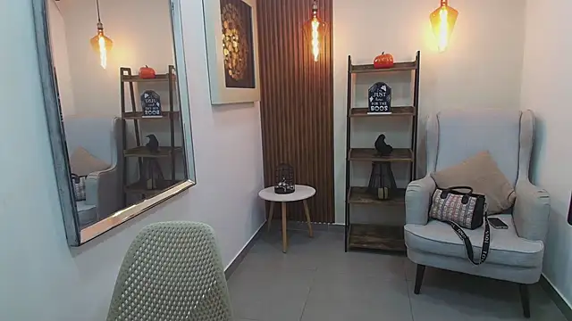 Snapshot of Coral_Lise chatting on October 25, 2025, 11:07 am Coral Lise online show from October 25, 2025, 11:07 am