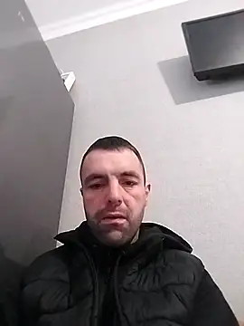 Snapshot of MaksDzubaV chatting on March 29, 2026, 6:46 am MaksDzubaV online show from March 29, 2026, 6:46 am