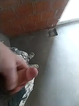 Snapshot of MaksDzubaV chatting on March 31, 2026, 5:19 am MaksDzubaV online show from March 31, 2026, 5:19 am