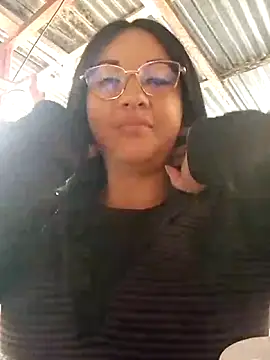 melisamoon  online show from February 22, 2026, 3:54 pm