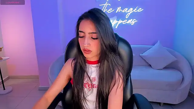 Snapshot of LarisaSmirnov chatting on October 16, 2025, 3:29 am LarisaSmirnov online show from October 16, 2025, 3:29 am