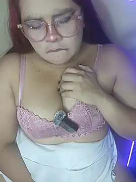 Trilyn25 online show from December 2, 2025, 3:01 am