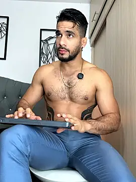 Snapshot of Maximiliano_ford chatting on January 10, 2026, 10:50 am Maximiliano ford online show from January 10, 2026, 10:50 am