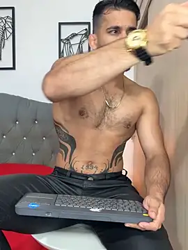 Snapshot of Maximiliano_ford chatting on February 28, 2026, 9:32 am Maximiliano ford online show from February 28, 2026, 9:32 am