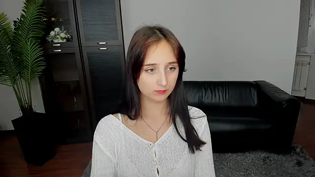 Snapshot of JulietMonli chatting on September 28, 2025, 7:52 pm JulietMonli online show from September 28, 2025, 7:52 pm