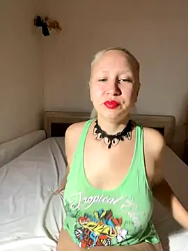 Nikusia online show from October 10, 2025, 2:05 pm