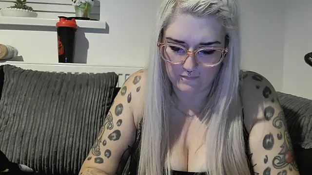 Sizzling Indie36 online show from October 10, 2025, 6:18 pm