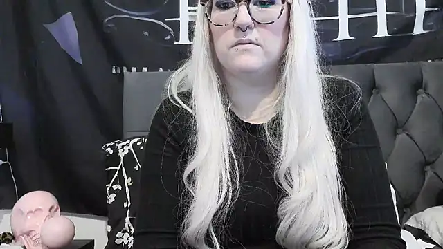 Sizzling Indie36 online show from November 4, 2025, 1:43 pm