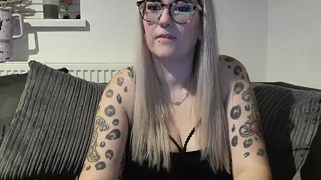 Sizzling Indie36 online show from December 5, 2025, 6:59 pm