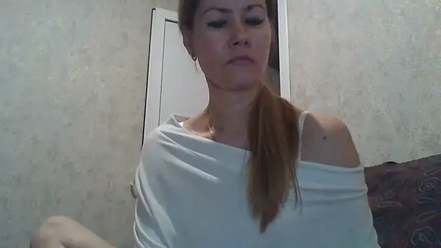 Snapshot of Eva_Neon chatting on September 10, 2025, 4:18 pm Eva Neon online show from September 10, 2025, 4:18 pm