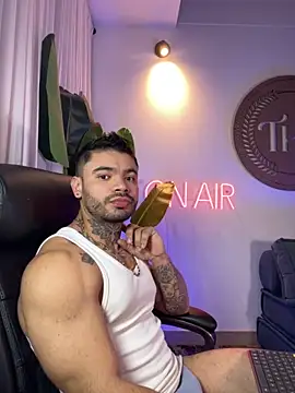 Snapshot of thiagoferrari2 chatting on September 25, 2025, 12:25 am thiagoferrari2 online show from September 25, 2025, 12:25 am