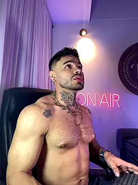 Snapshot of thiagoferrari2 chatting on October 10, 2025, 4:22 am thiagoferrari2 online show from October 10, 2025, 4:22 am