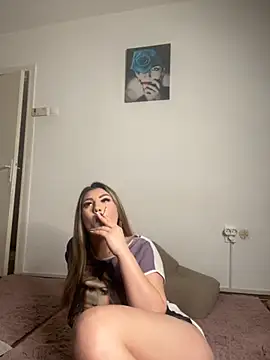 Snapshot of Natasha_Cameron22 chatting on October 15, 2025, 10:10 pm Natasha Cameron22 online show from October 15, 2025, 10:10 pm