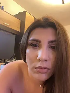 Snapshot of Natasha_Cameron22 chatting on November 4, 2025, 10:53 pm Natasha Cameron22 online show from November 4, 2025, 10:53 pm