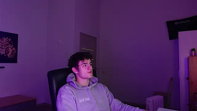 Snapshot of Brad_Holloway chatting on November 30, 2025, 6:39 am Brad Holloway online show from November 30, 2025, 6:39 am