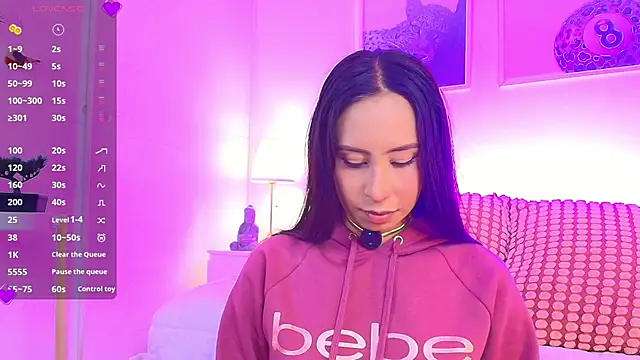 Snapshot of Valen_ross_ chatting on February 26, 2026, 10:42 pm Valen ross online show from February 26, 2026, 10:42 pm