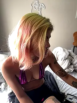 Snapshot of Harley_cams chatting on October 14, 2025, 4:52 pm Harley cams online show from October 14, 2025, 4:52 pm