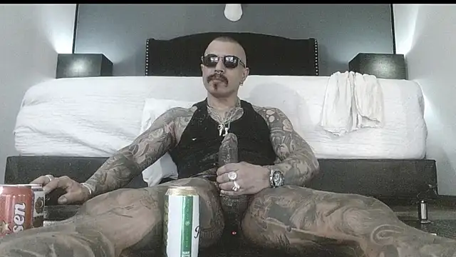 danilog515 online show from October 23, 2025, 9:13 pm