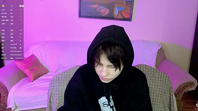 Snapshot of Tara_Lawson chatting on September 13, 2025, 6:08 pm Tara Lawson online show from September 13, 2025, 6:08 pm