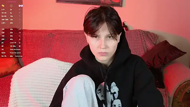 Snapshot of Tara_Lawson chatting on September 14, 2025, 4:06 pm Tara Lawson online show from September 14, 2025, 4:06 pm