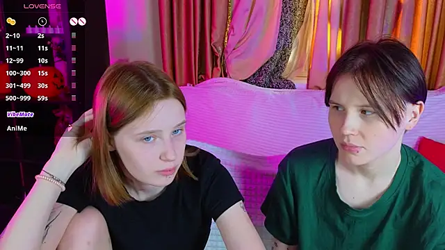 Snapshot of Tara_Lawson chatting on November 4, 2025, 11:31 am Tara Lawson online show from November 4, 2025, 11:31 am