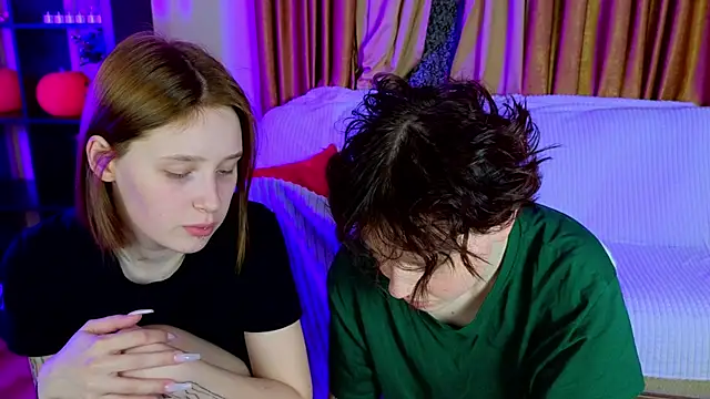 Snapshot of Tara_Lawson chatting on November 6, 2025, 11:22 am Tara Lawson online show from November 6, 2025, 11:22 am