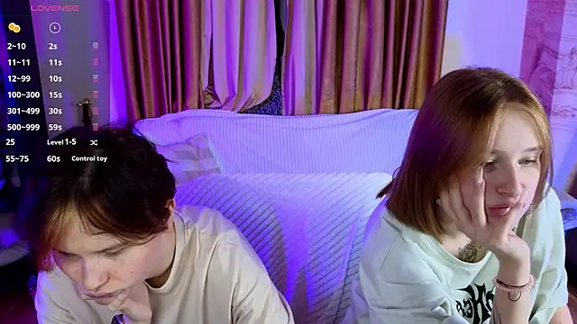 Snapshot of Tara_Lawson chatting on November 7, 2025, 7:03 pm Tara Lawson online show from November 7, 2025, 7:03 pm