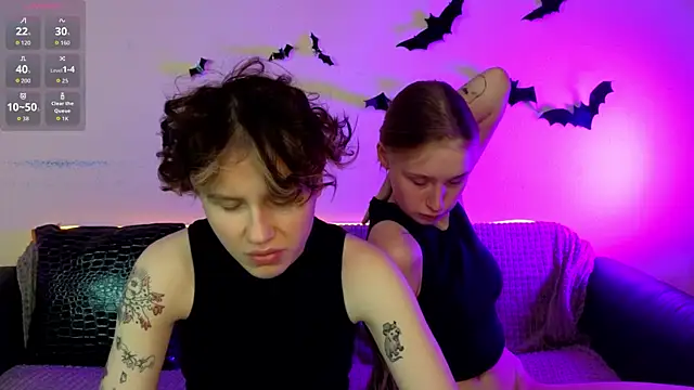 Snapshot of Tara_Lawson chatting on November 20, 2025, 11:10 am Tara Lawson online show from November 20, 2025, 11:10 am