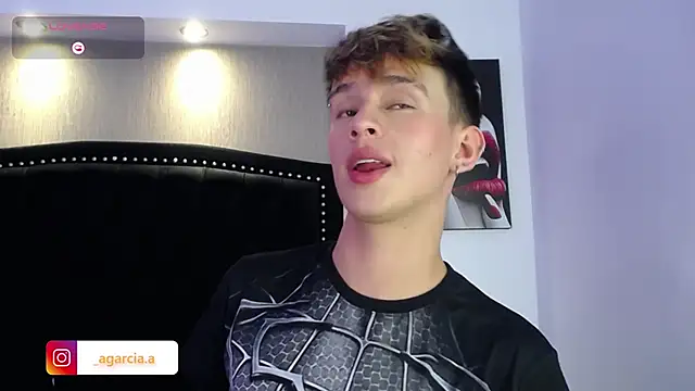 LiamWildx20 online show from March 20, 2026, 11:20 pm