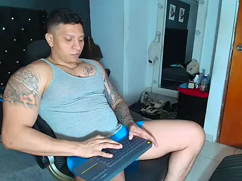 Snapshot of ethan_dalton_ chatting on October 21, 2025, 3:29 am ethan dalton online show from October 21, 2025, 3:29 am