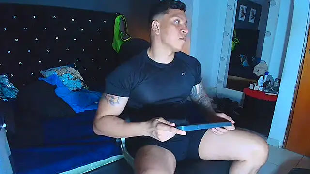 Snapshot of ethan_dalton_ chatting on November 19, 2025, 3:17 am ethan dalton online show from November 19, 2025, 3:17 am