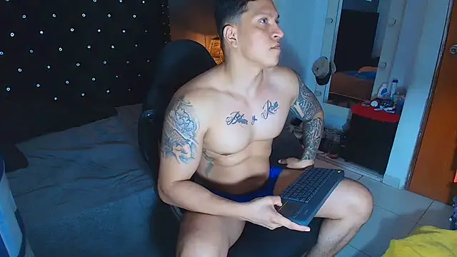 Snapshot of ethan_dalton_ chatting on December 2, 2025, 3:23 am ethan dalton online show from December 2, 2025, 3:23 am