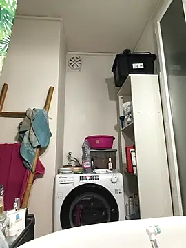 Snapshot of meletalex chatting on January 19, 2026, 4:27 am meletalex online show from January 19, 2026, 4:27 am