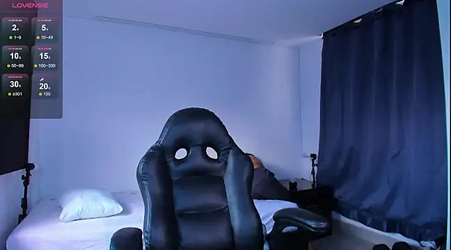 Snapshot of Etheral_teo chatting on March 20, 2025, 8:19 pm Etheral teo online show from March 20, 2025, 8:19 pm