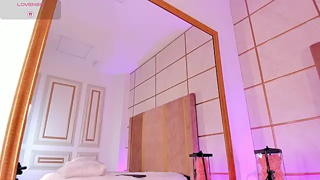 laurencarter1 online show from December 15, 2025, 11:20 pm