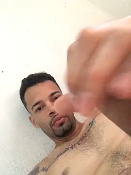 Snapshot of HenriquePhn chatting on May 29, 2026, 11:41 am HenriquePhn online show from May 29, 2026, 11:41 am