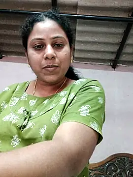 JENNIFERtamil online show from November 20, 2025, 7:19 am