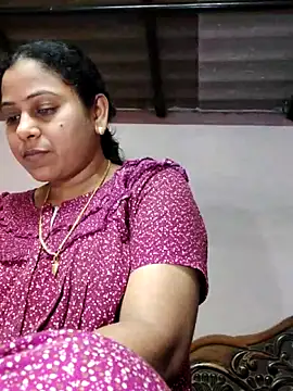 JENNIFERtamil online show from April 3, 2026, 7:39 am