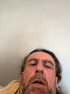 Coco-sarli online show from December 15, 2025, 4:44 pm