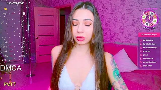 vinkiepinkie online show from November 30, 2025, 11:25 am