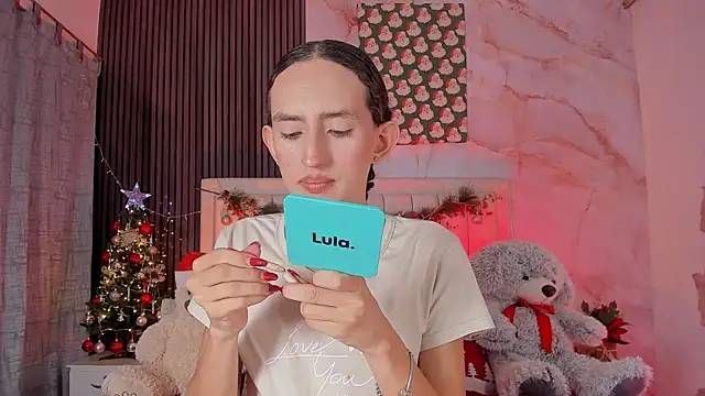 Snapshot of peachandtyron_ chatting on December 21, 2025, 4:08 am peachandtyron online show from December 21, 2025, 4:08 am